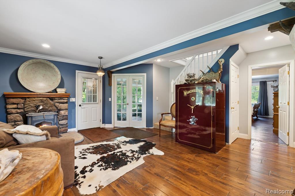 9227 Hogan Road, Fenton, MI 48430 — Photo 7
