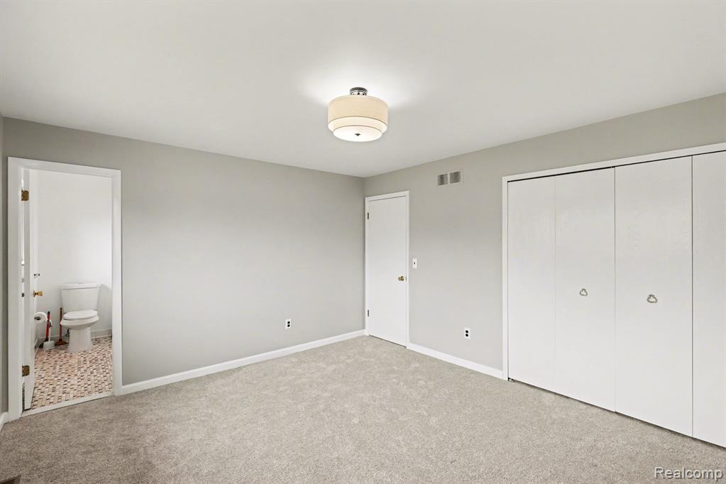 5698 Bingham Drive, Troy, MI 48085 — Photo 17