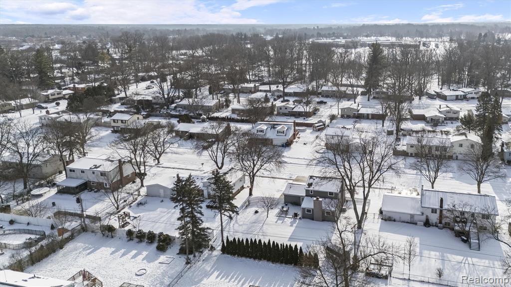 8656 War Bonnet Drive, Commerce Twp, MI 48382 — Photo 19