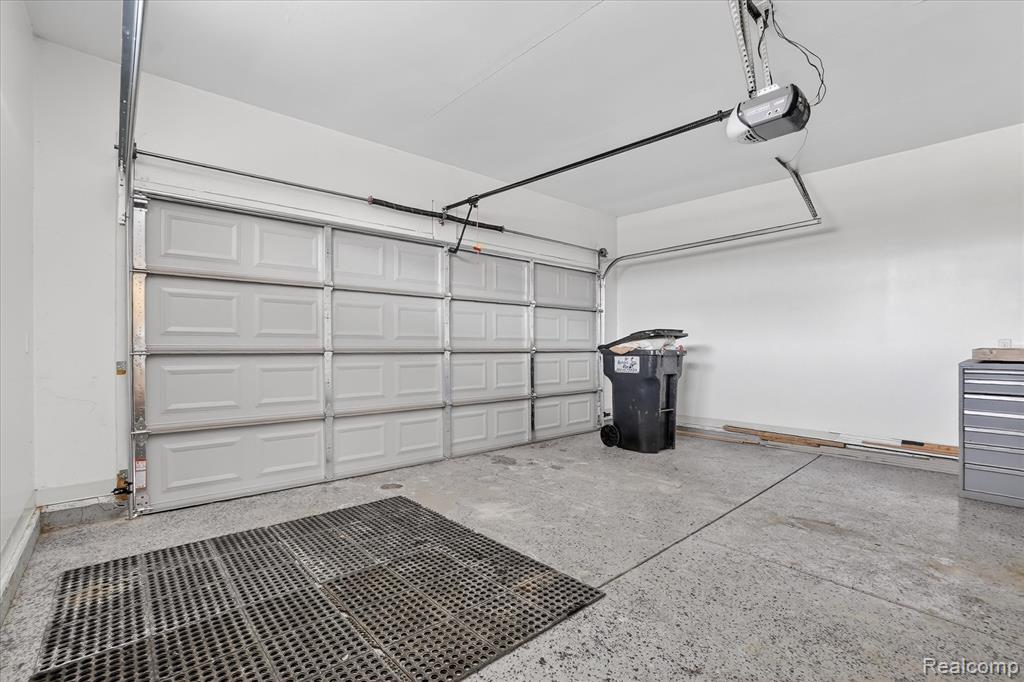 174 Addison Circle, 19, Fowlerville, MI 48836 — Photo 33