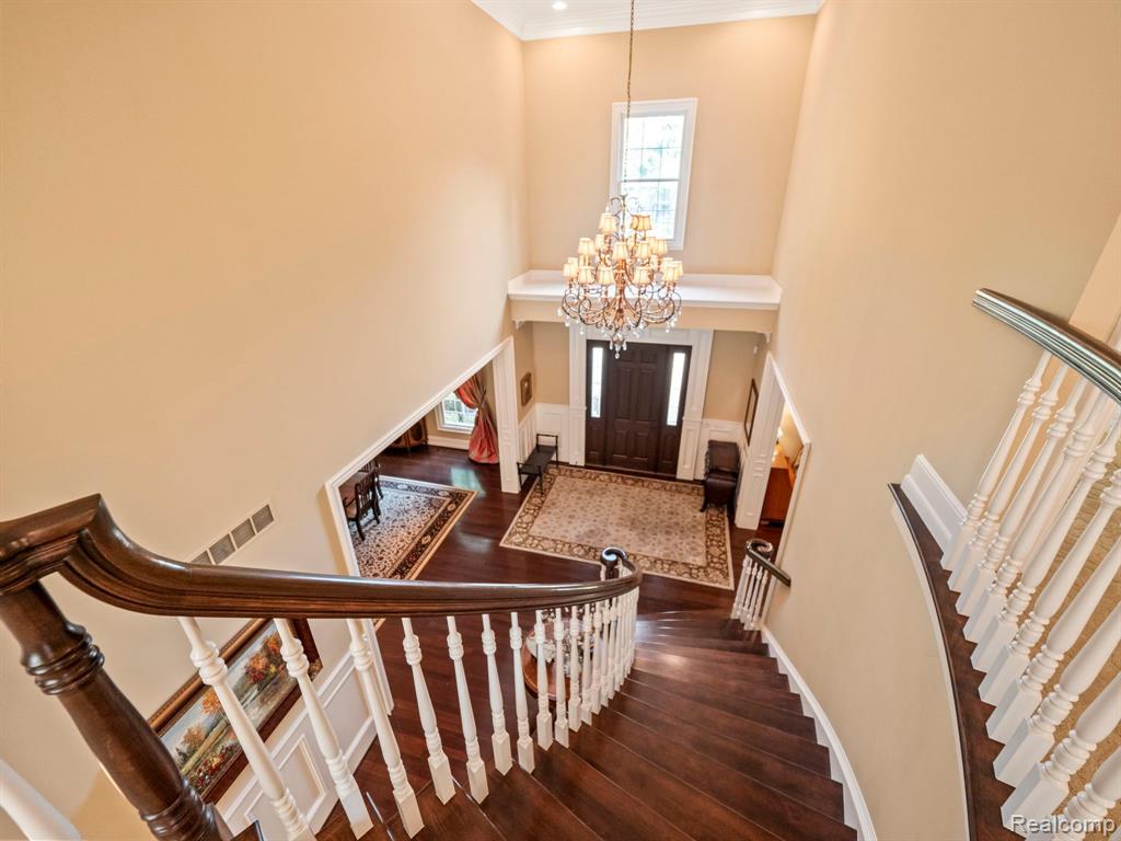 810 HIGHWOOD Drive, Bloomfield Hills, MI 48304 — Photo 16