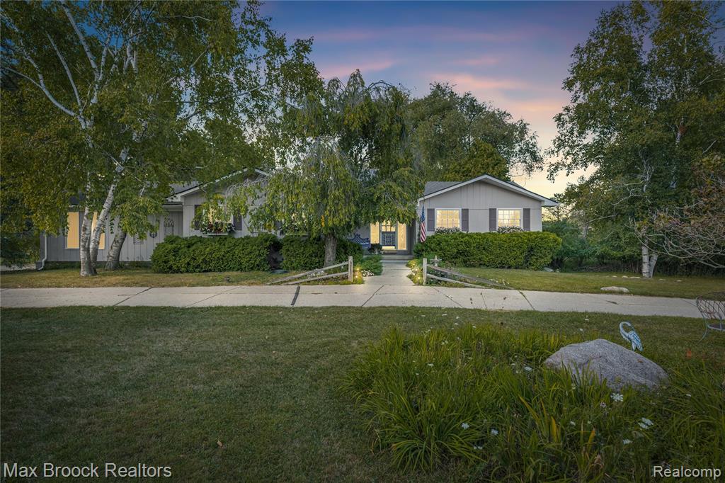 35550 Pleasant Valley Road, Farmington Hills, MI, 48331