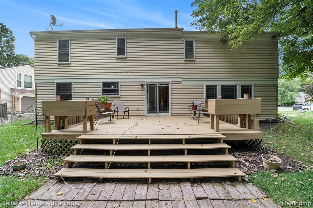 7231 Timber Ridge Trail, Westland, MI — Photo 21
