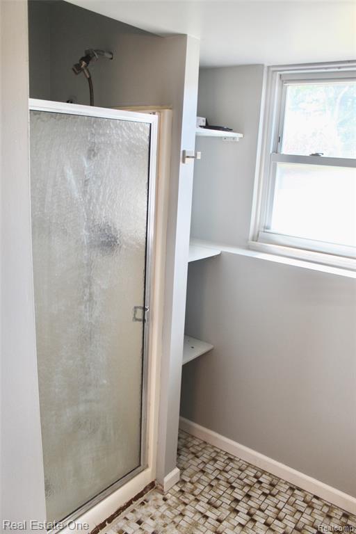 4549 Benjamin Drive, Sterling Heights, MI 48310 — Photo 24