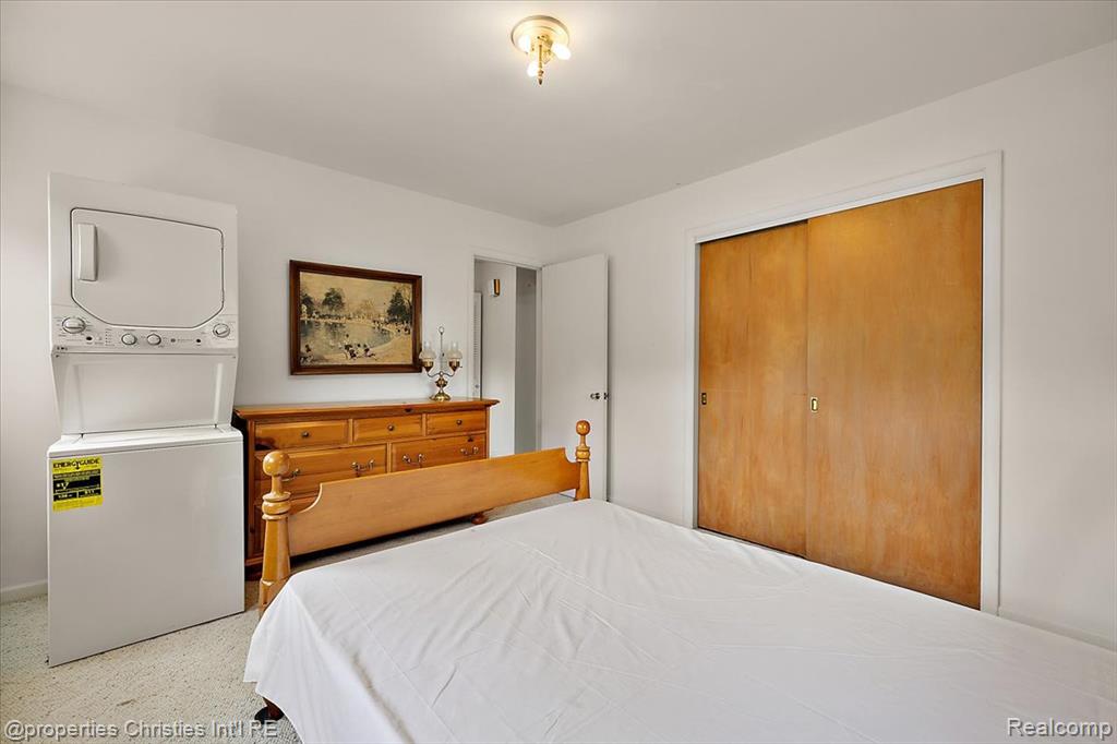5252 Doherty Drive, West Bloomfield, MI 48323 — Photo 24