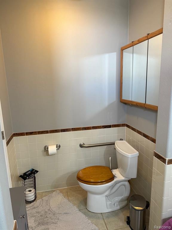16106 Landcaster Way, Holly, MI 48442 — Photo 12