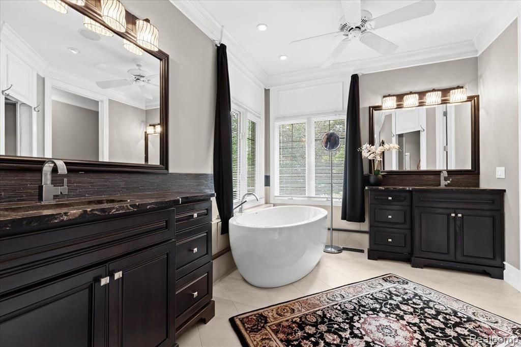 6246 Windemere Point, Brighton, MI 48116 — Photo 24