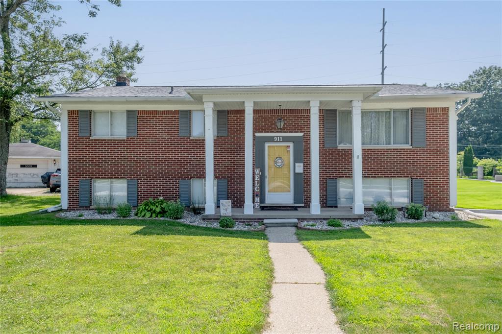 911 Worchester Drive, Fenton, MI 48430 — Photo 3