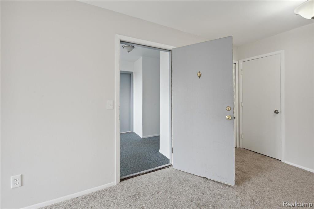 8719 Meadowbrook Drive, #5, Brighton, MI 48116 — Photo 14