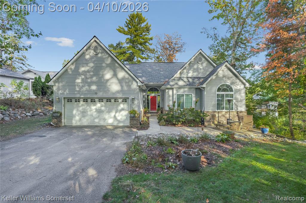 70 Lakeview Drive, Oxford, MI 48370 — Photo 3