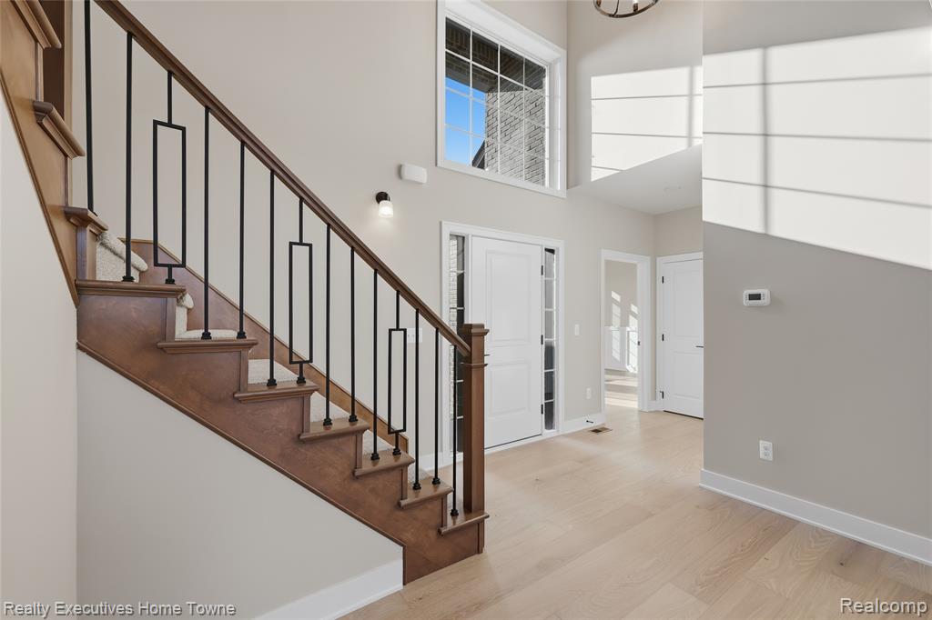 35701 Strongford Drive, New Baltimore, MI, 48047