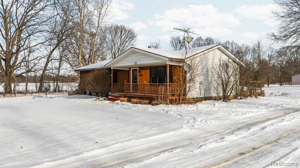 468 N Truhn Road, Fowlerville, MI 48836 — front exterior