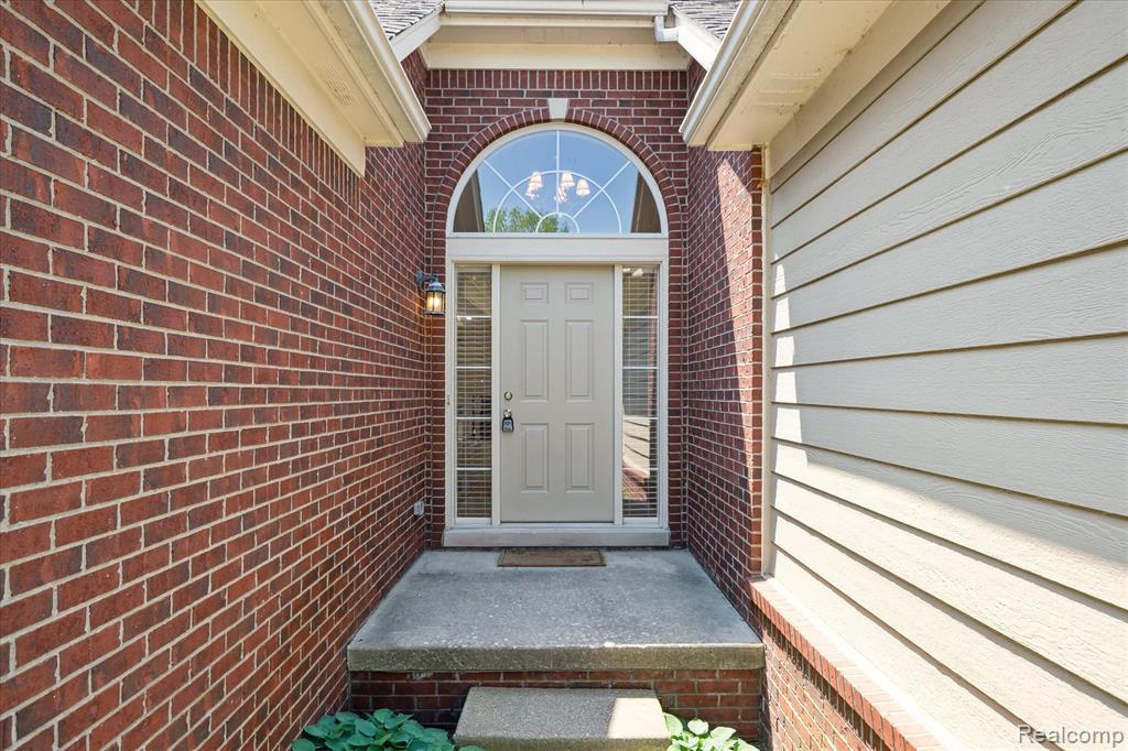 40837 Lenox Park Drive, Novi, MI 48377 — Photo 5