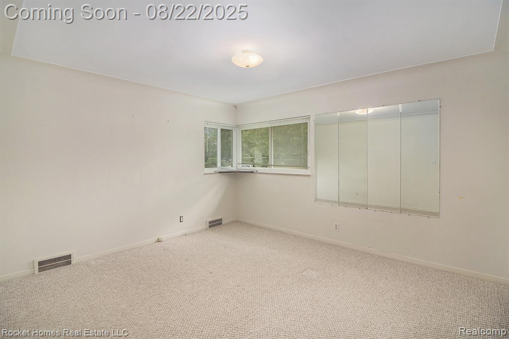 44620 W 11 Mile Road, Novi, MI — Photo 12