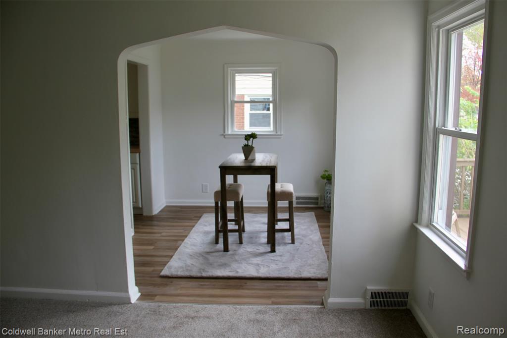 92 N Ardmore Street, Pontiac, MI 48342 — Photo 7