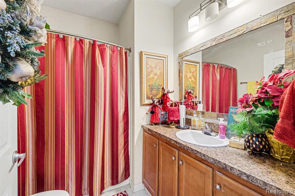 562 Williams Street, Flint, MI 48503 — Photo 11
