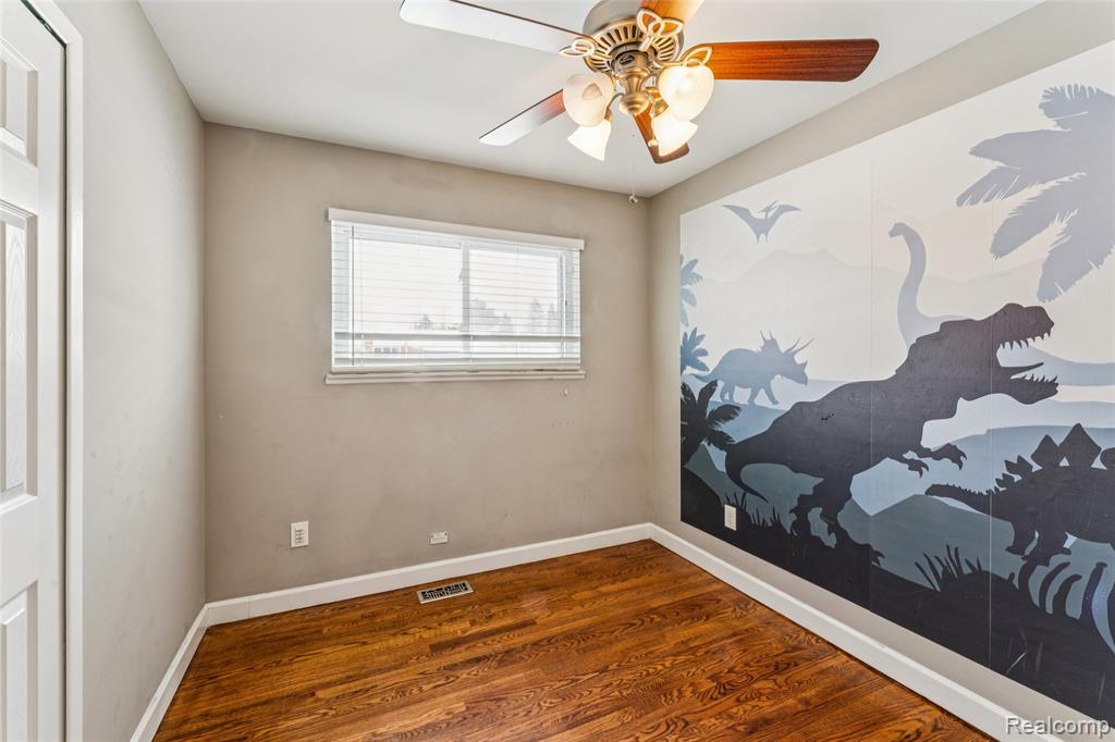 1443 West Drive, Wolverine Lake, MI 48390 — Photo 18