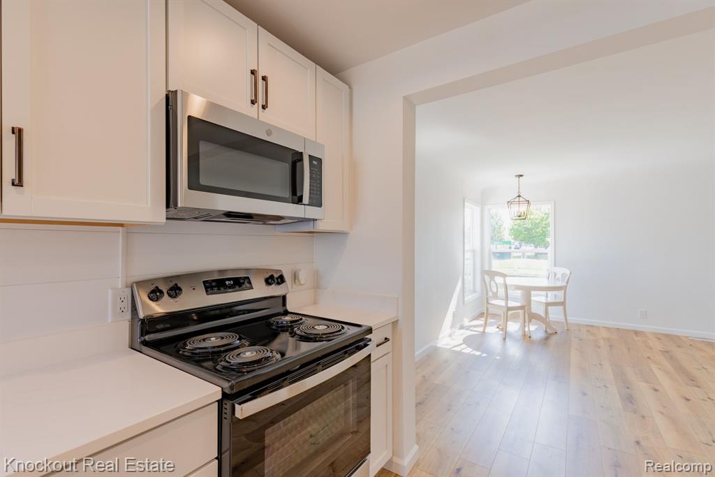8368 MAIN Street, Birch Run, MI 48415 — Photo 16