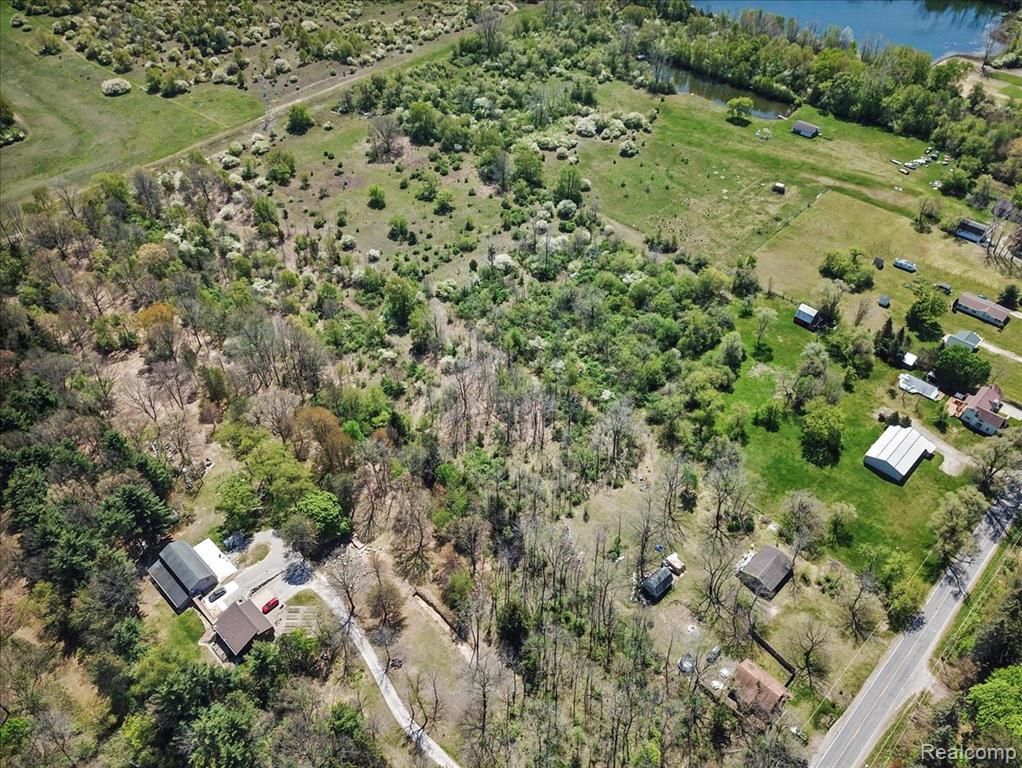 4264 Branch Road, Flint, MI 48506 — Photo 24