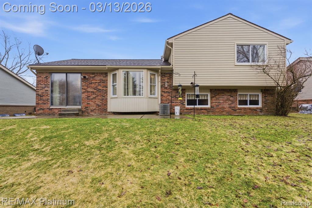 834 Abbey Lane, Milford, MI 48381 — Photo 29