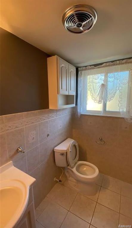 4867 Shell Court, Warren, MI 48091 — Photo 11