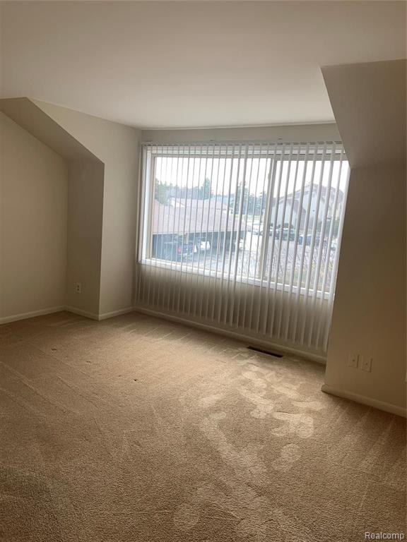 6320 Laurentian. Court, Flint, MI 48532 — Photo 13
