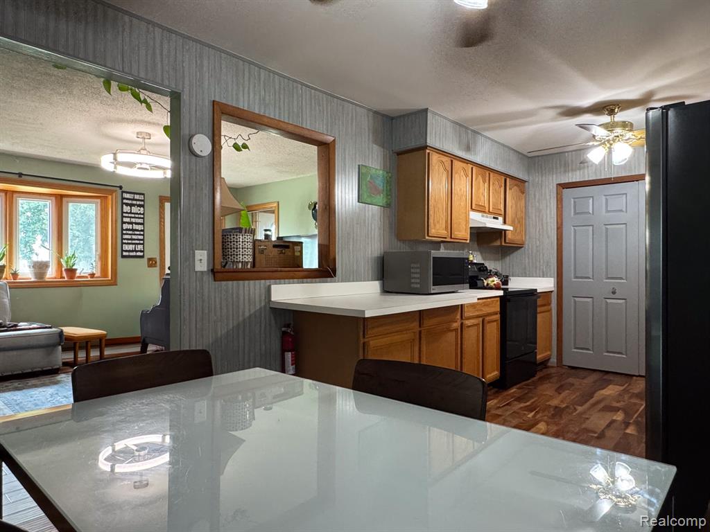 46030 Huling Street, Utica, MI 48317 — Photo 10