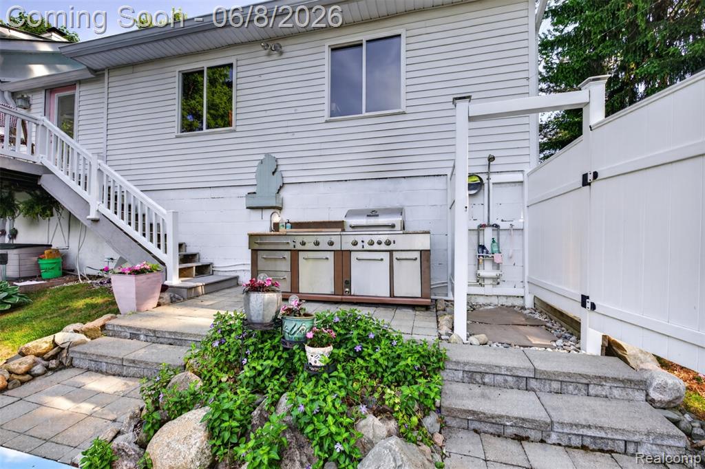 109 Wompole Drive, Clarkston, MI — Photo 54