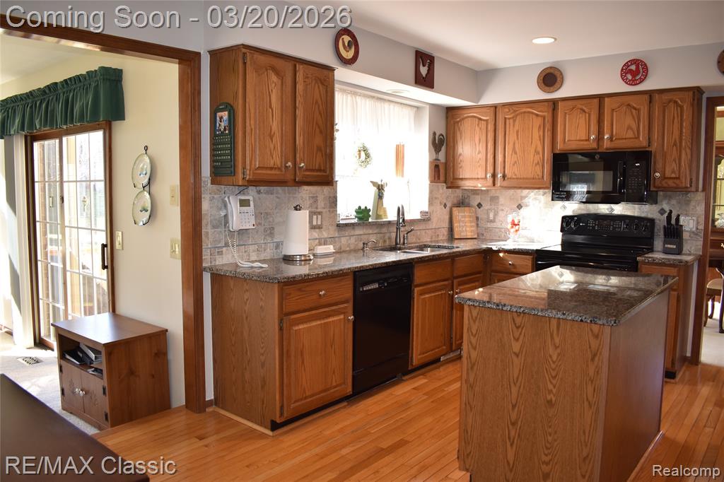 17389 Maple Hill Drive, Northville, MI 48168 — Photo 13