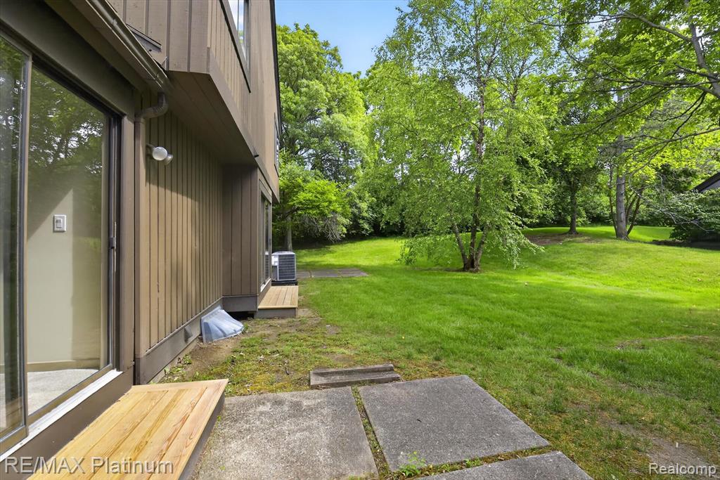 32 Haverhill Court, Ann Arbor, MI 48105 — Photo 39