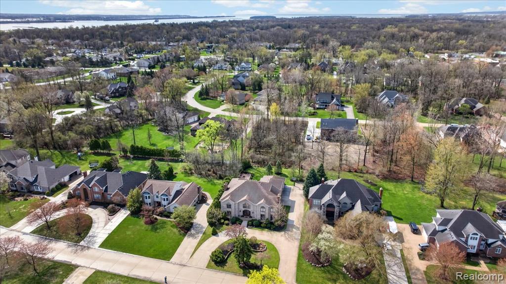 8657 Marquette Drive, Grosse Ile, MI 48138 — Photo 58