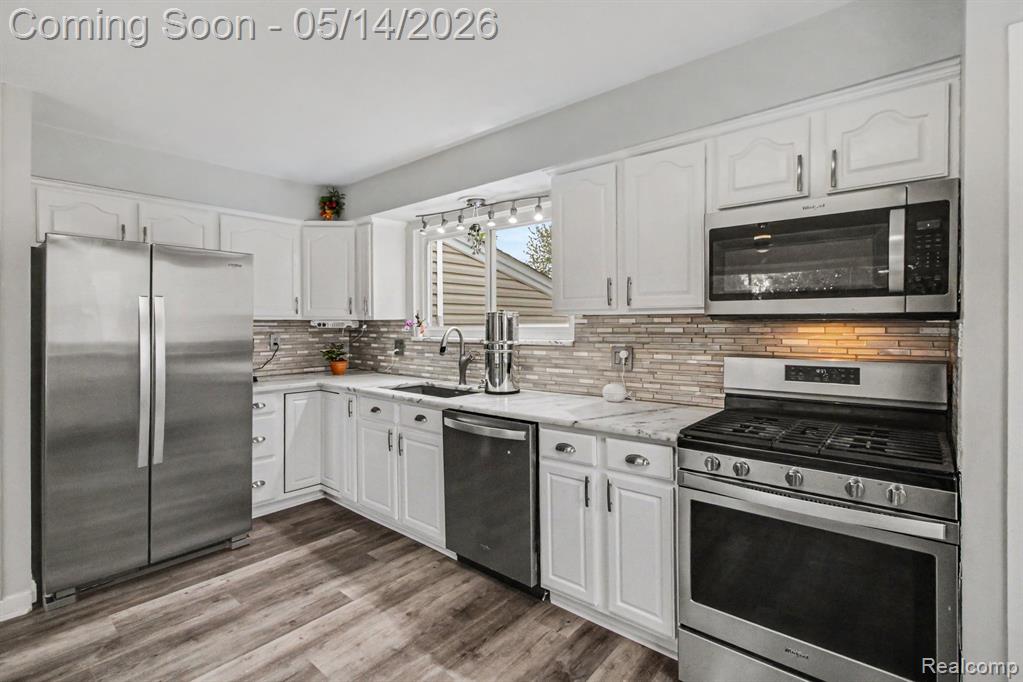 1649 Windingway Drive, Wixom, MI 48393 — Photo 6