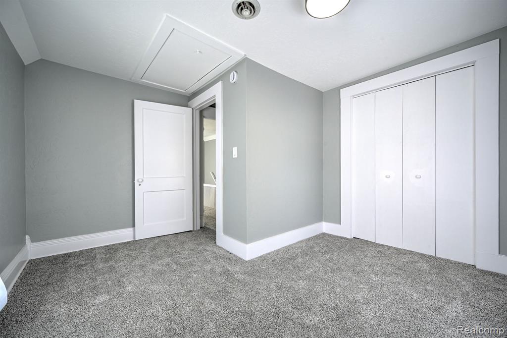 602 S BROAD Street, Holly, MI 48442 — Photo 37