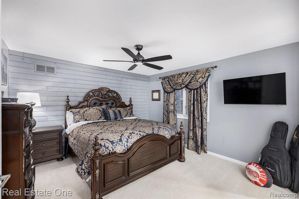 562 SPRINGVIEW Drive, Rochester, MI 48307 — Photo 26