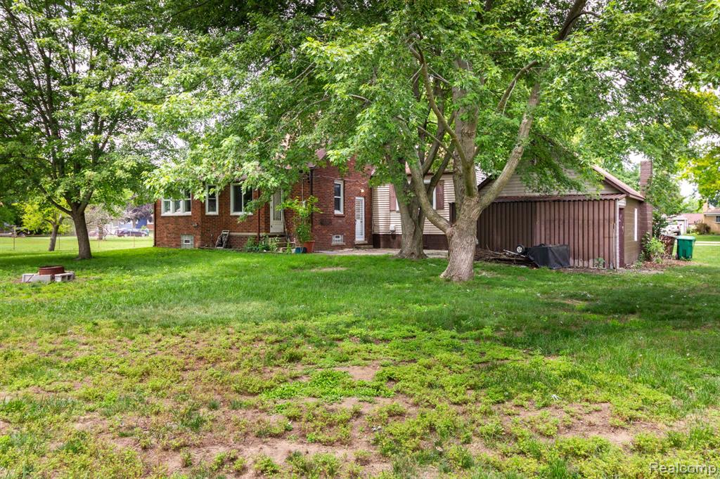 33627 Bock Street, Garden City, MI — Photo 37