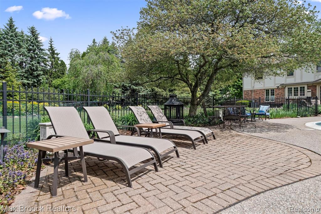 6280 Dakota Circle, Bloomfield Hills, MI 48301 — Photo 33