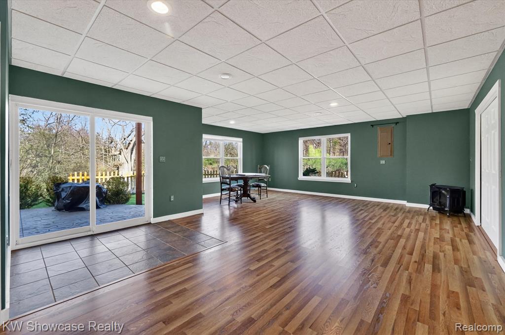 707 Pointe Court, Milford, MI 48381 — Photo 28