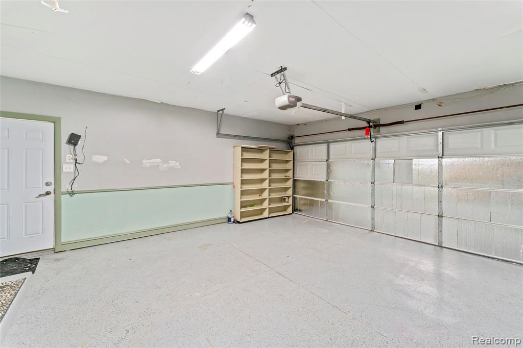 4822 Peachtree Drive, Sterling Heights, MI 48310 — Photo 50