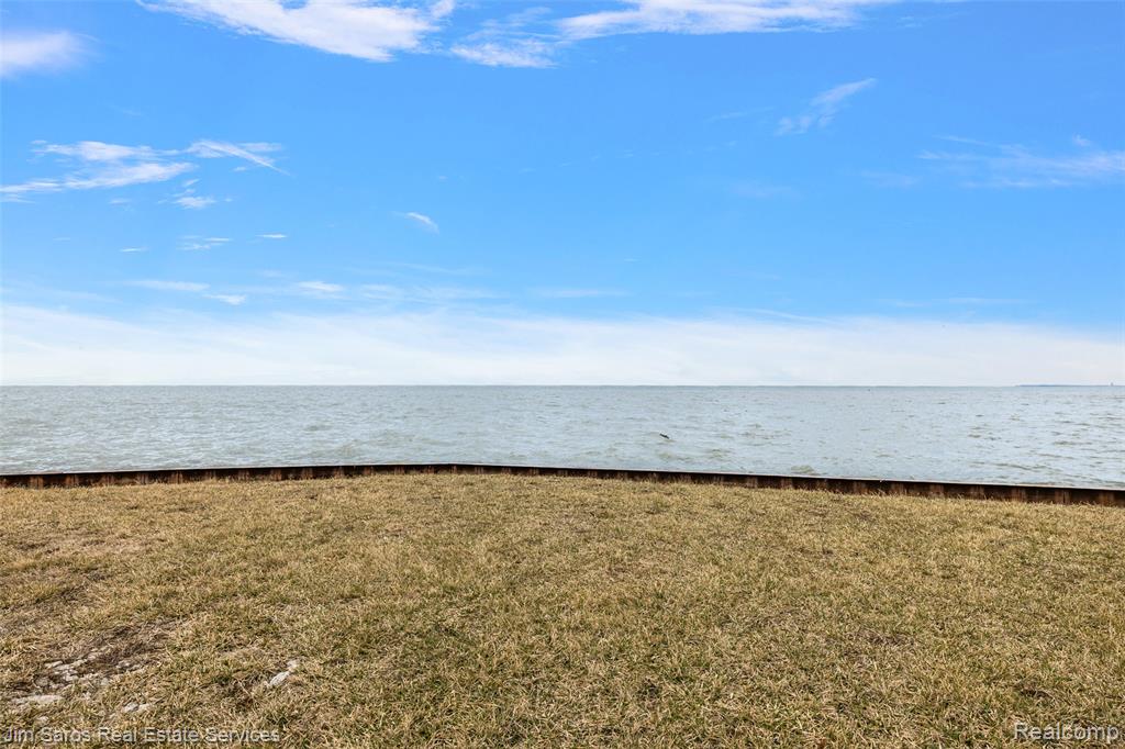 37340 Jefferson Avenue, Harrison Township, MI — Photo 11