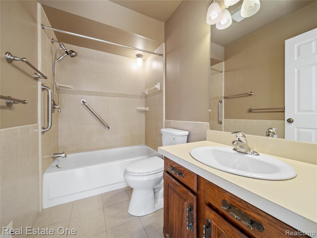 4798 Kenicott Trail, Brighton, MI 48114 — Photo 20