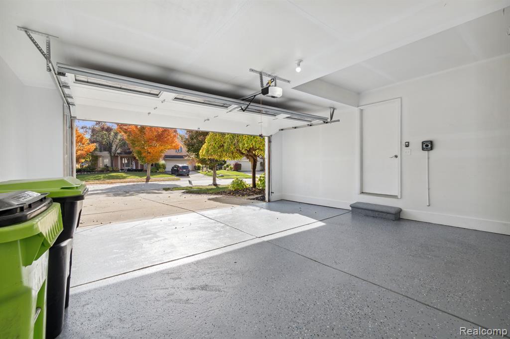 45516 VIOLET Lane, Novi, MI — Photo 50