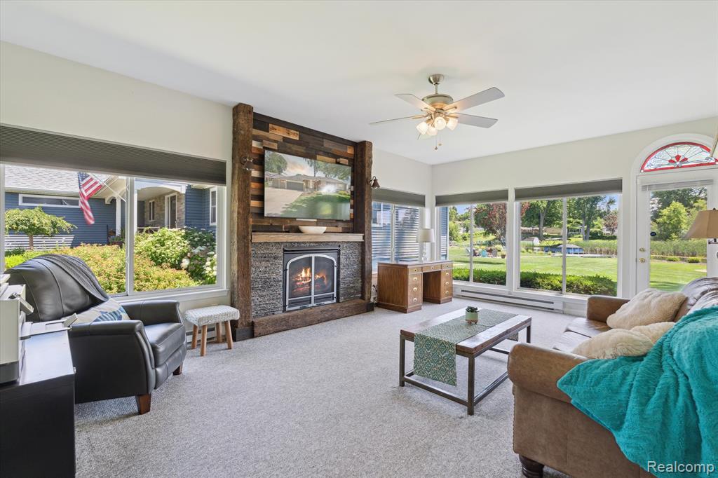 319 Angola Street, Wolverine Lake, MI 48390 — Photo 28