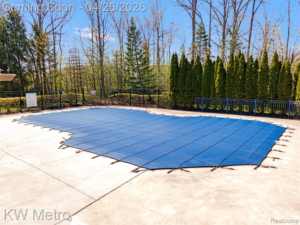 47592 Pembroke Drive, Canton, MI 48188 — Photo 10