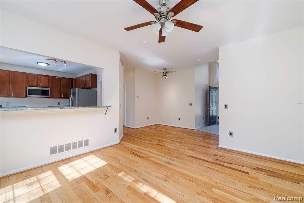550 Concord Drive, 75, Canton, MI 48188 — Photo 6