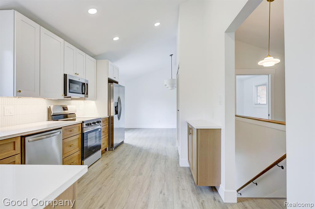 24250 Majestic Street, Oak Park, MI 48237 — Photo 21