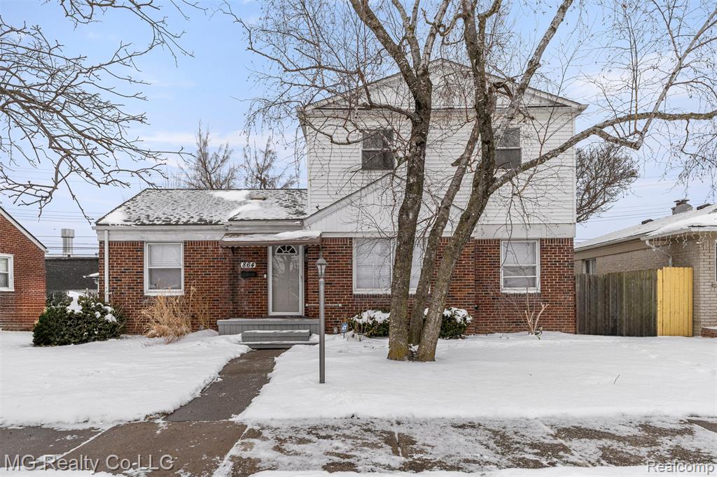 864 Cleophus Parkway, Lincoln Park, MI 48146 — front exterior
