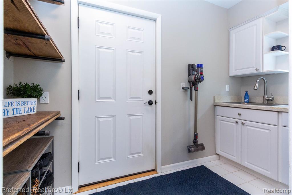 8783 Cooley Beach Drive, White Lake, MI — Photo 54