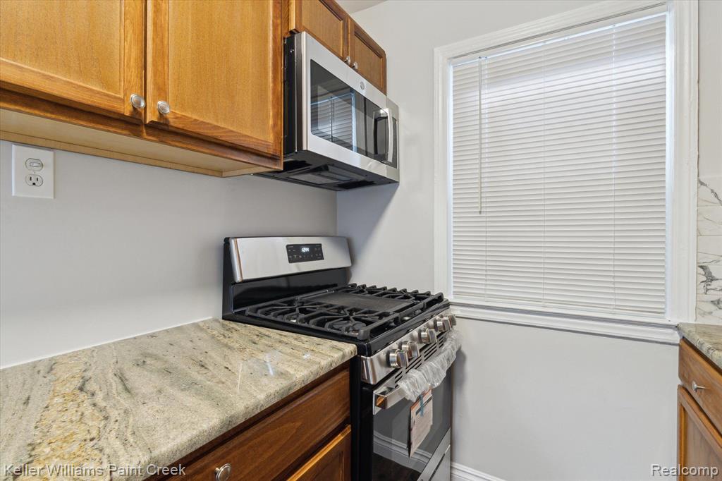 4677 Chatsworth Street, Detroit, MI 48224 — Photo 8