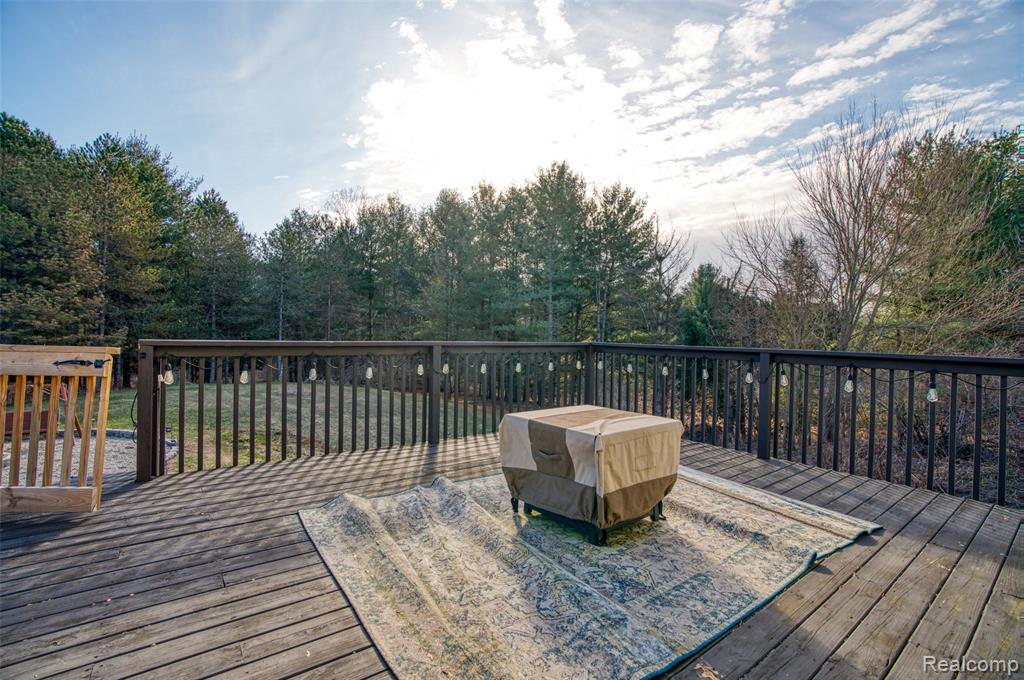 7047 Bennington Greens Drive, Owosso, MI 48867 — Photo 30