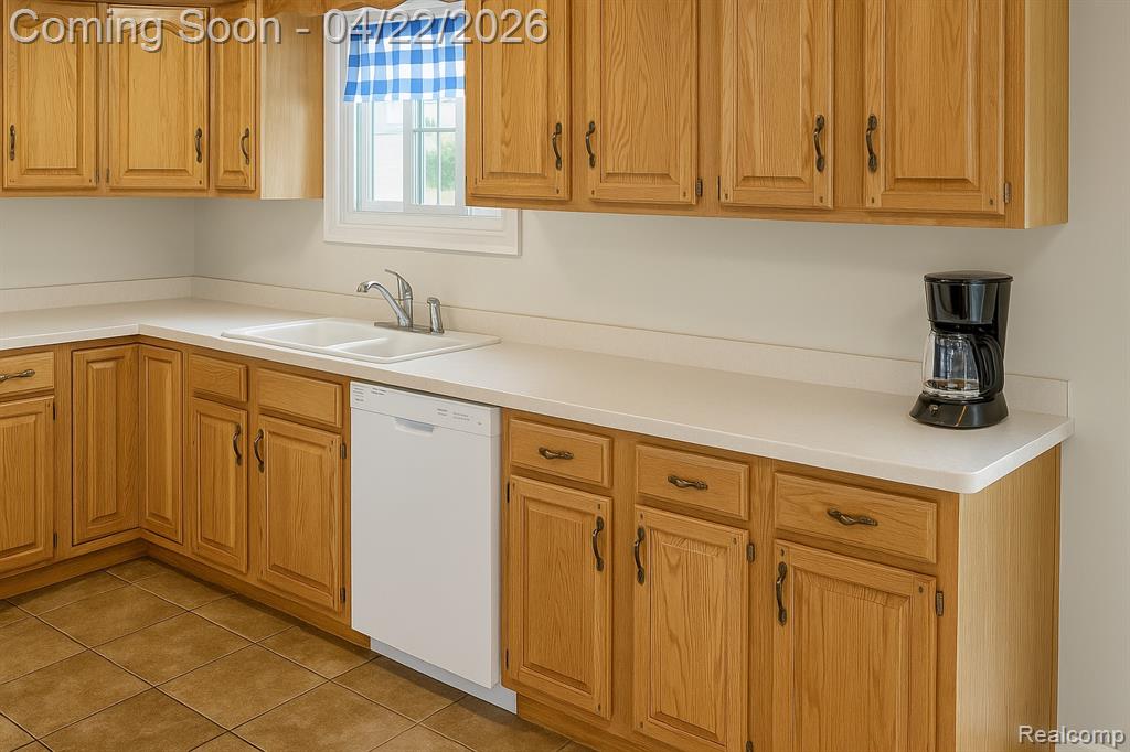 3161 Eastgate Street, Burton, MI 48519 — Photo 7